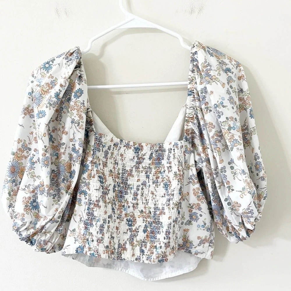 Abercrombie & Fitch Floral Puff Sleeve Poplin O-Ring Smocked Crop Top Size M - Picture 6 of 8